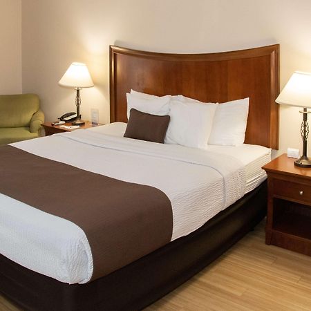 Best Western I-5 Inn & Suites Lodi Εξωτερικό φωτογραφία